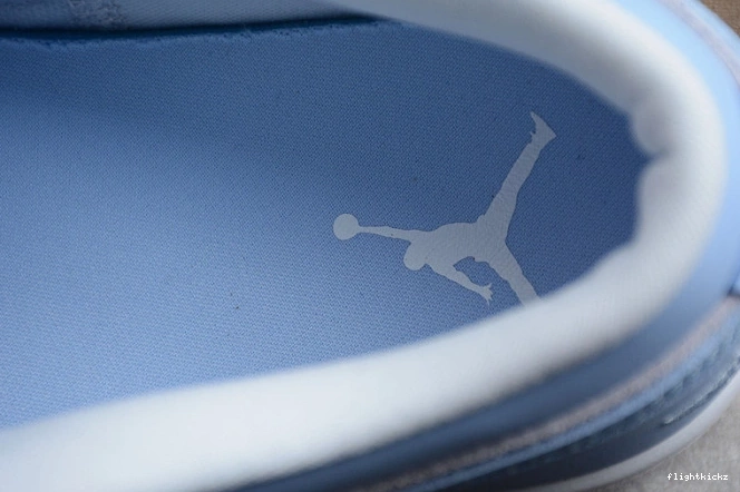 (W) 1 Low Jordan Blue University DC0774-050 0714